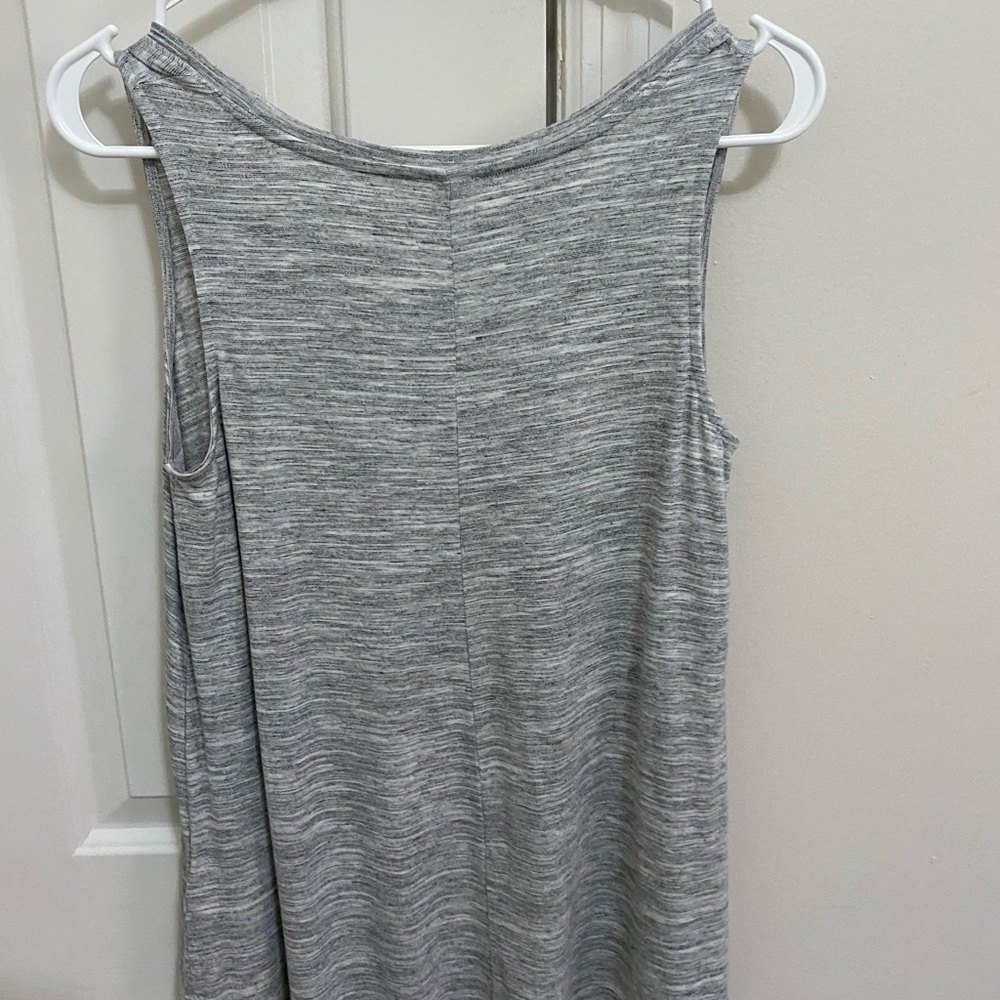 Grey tank top